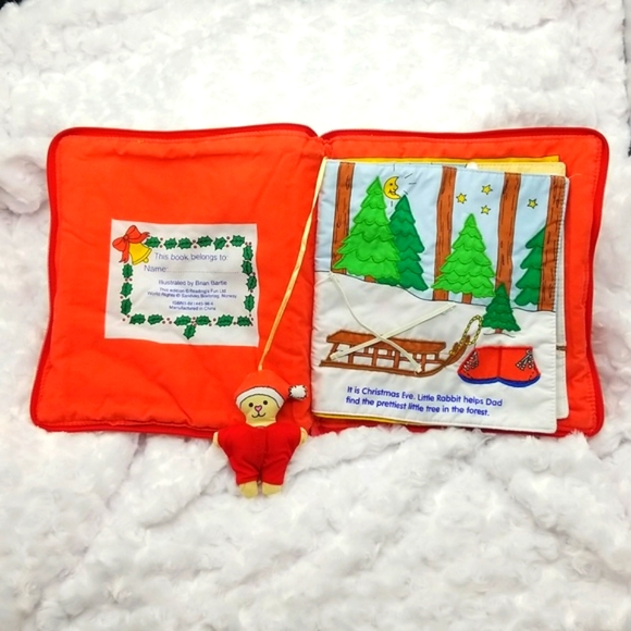 Vintage Little Rabbit's Christmas Red Cloth Zipper Book - Picture 3 of 10